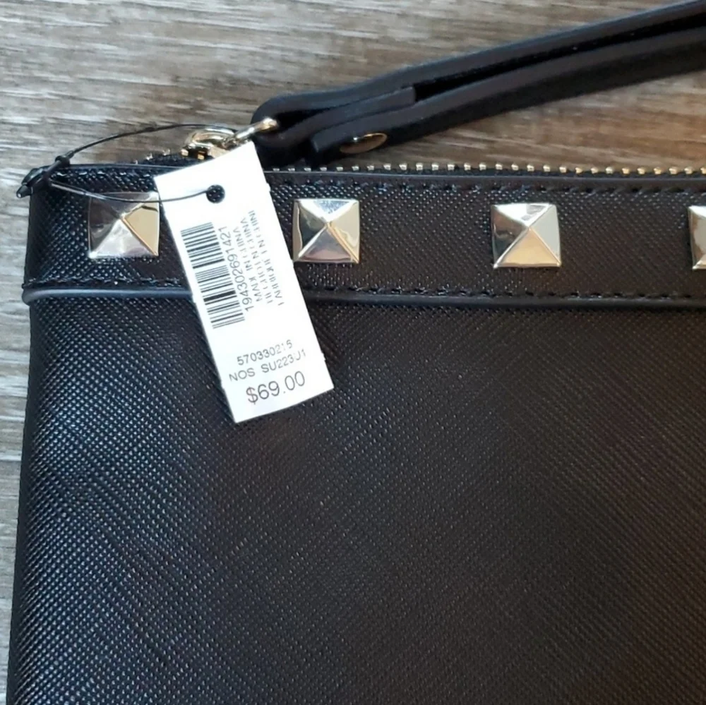 Brand New WHBM Clutch/Wristlet Purse - Picture 2 of 8